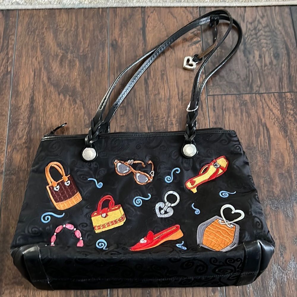 BRIGHTON BLACK ORIGINAL EDICIÓN LIMITED WOMEN BAG in EUC embroidered charms